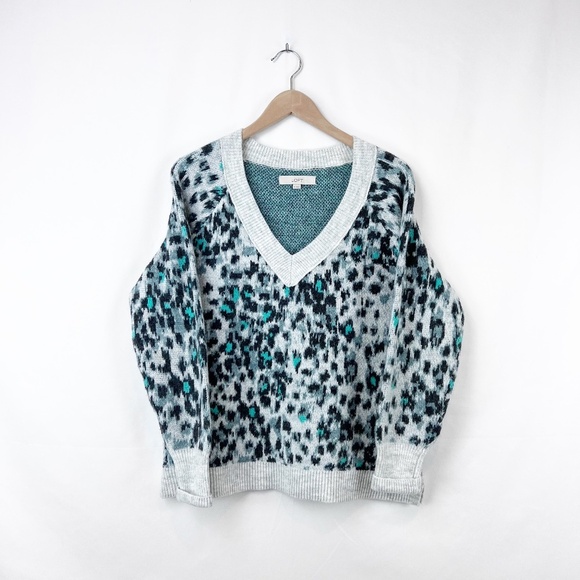 Loft Leopard Knit V-neck Sweater Size M - Picture 1 of 6